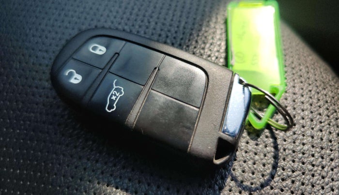 2021 Jeep Compass MODEL S (O) 1.4 PETROL DCT, Petrol, Automatic, 52,858 km, Key Close Up