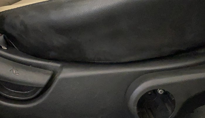 2015 Hyundai Xcent S 1.2, Petrol, Manual, 63,696 km, Driver Side Adjustment Panel