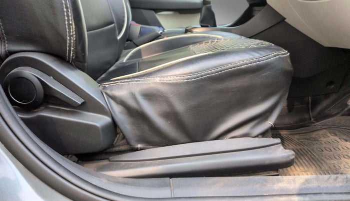 2022 Tata ALTROZ XM PLUS PETROL, Petrol, Manual, 68,671 km, Driver Side Adjustment Panel