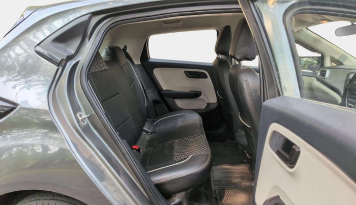 2022 Tata ALTROZ XM PLUS PETROL, Petrol, Manual, 68,671 km, Right Side Rear Door Cabin
