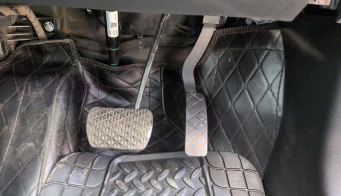 2023 MG ASTOR SHARP 1.5 CVT, Petrol, Automatic, 20,166 km, Pedals