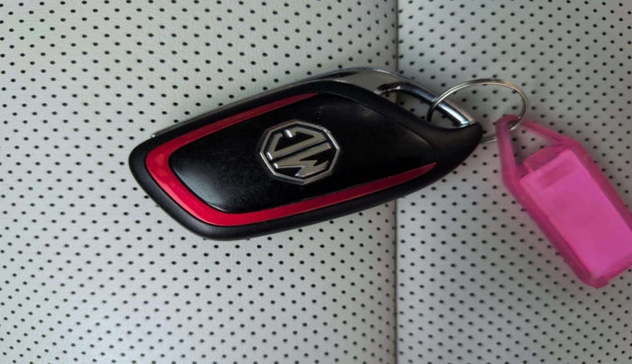 2023 MG ASTOR SHARP 1.5 CVT, Petrol, Automatic, 20,166 km, Key Close Up