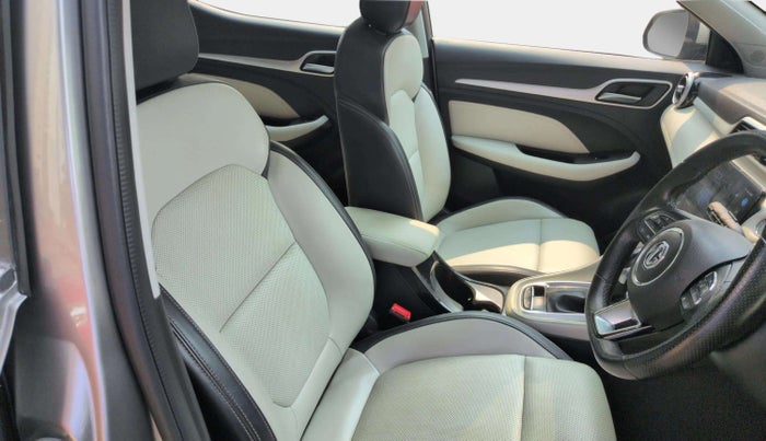 2023 MG ASTOR SHARP 1.5 CVT, Petrol, Automatic, 20,166 km, Right Side Front Door Cabin