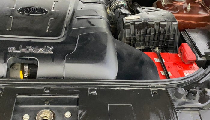 2018 Mahindra XUV500 W11 AT, Diesel, Automatic, 32,550 km, Engine View - Left