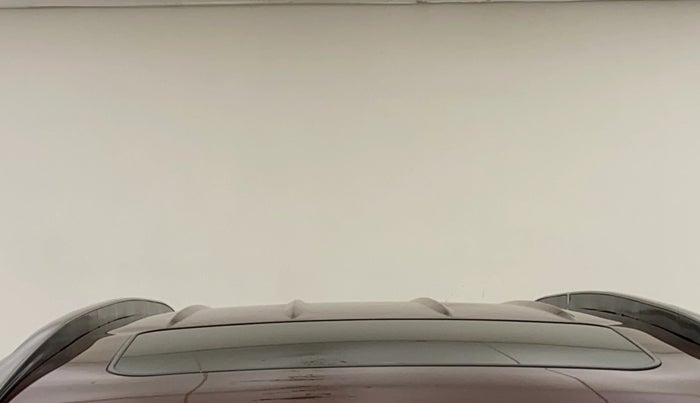 2018 Mahindra XUV500 W11 AT, Diesel, Automatic, 32,550 km, Moonroof/ Sunroof