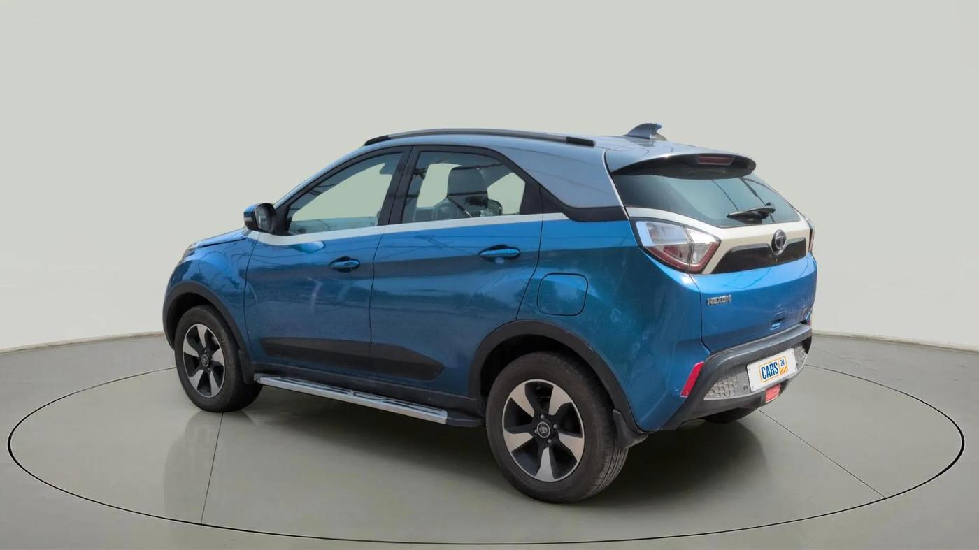 2017 Tata NEXON XZ PLUS DIESEL DUAL TONE, Diesel, Manual, 1,03,853 km, Left Back Diagonal