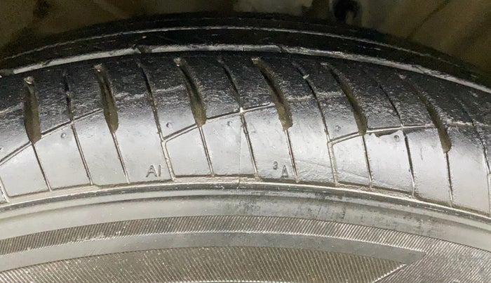 2019 Hyundai Creta SX AT 1.6 PETROL, Petrol, Automatic, 34,359 km, Right Front Tyre Tread