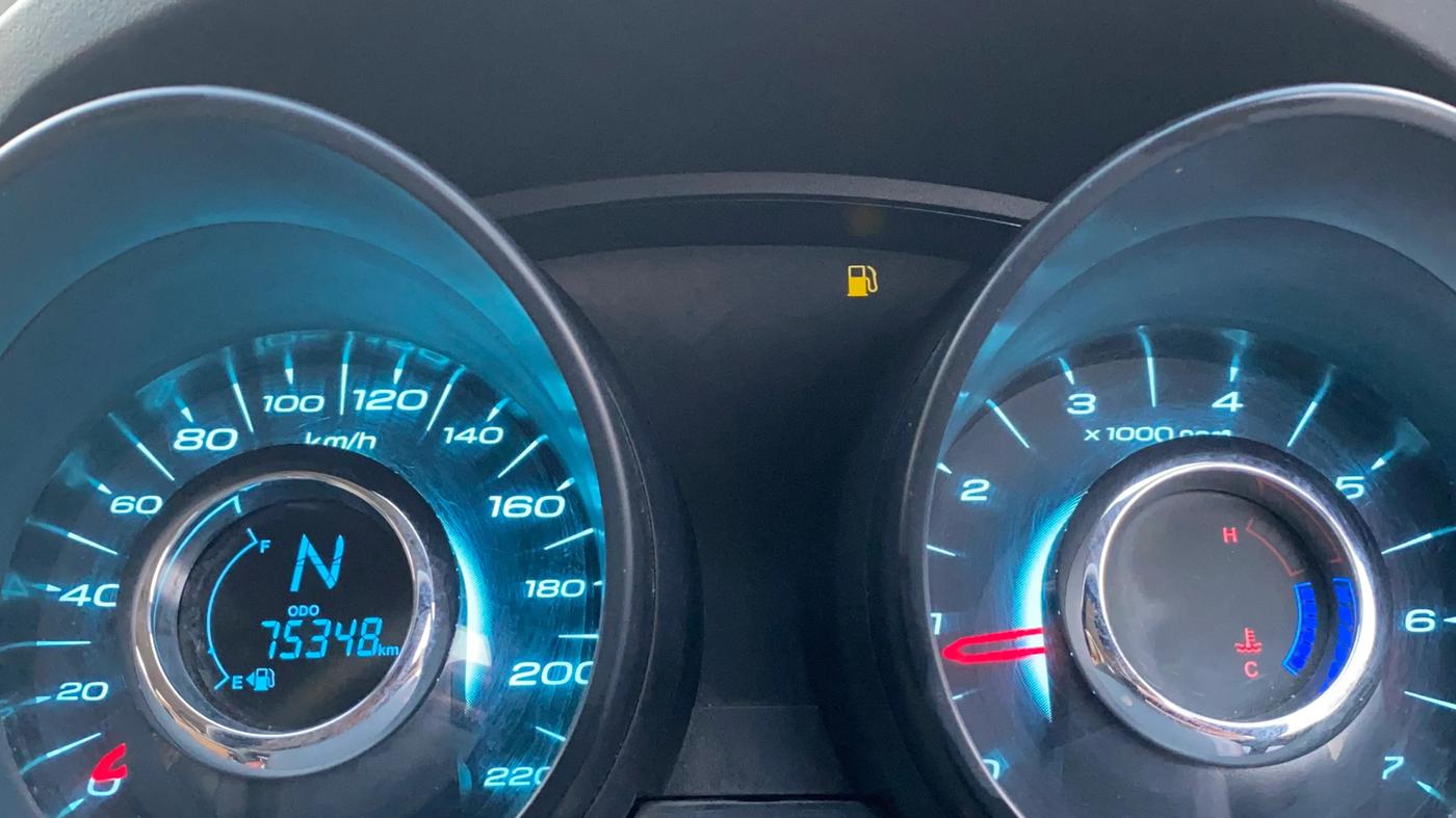 2019 Mahindra XUV500 W5, Diesel, Manual, 75,358 km, Odometer Image