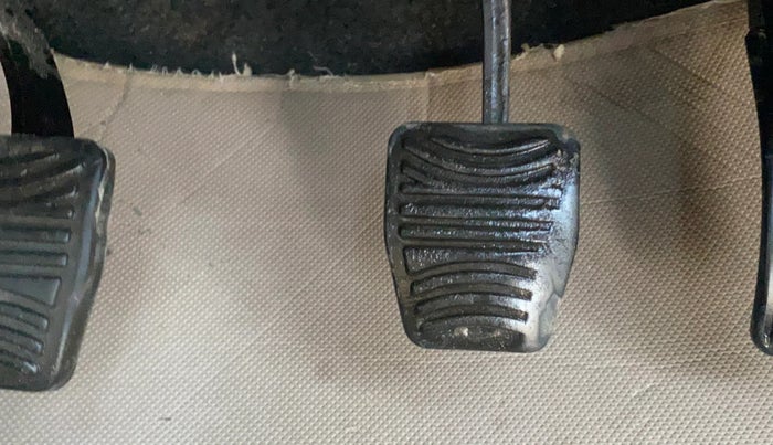 2019 Mahindra XUV500 W5, Diesel, Manual, 75,337 km, Pedals