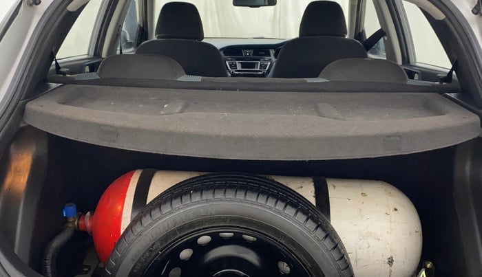 2016 Hyundai i20 Active 1.2 S, CNG, Manual, 67,663 km, Boot Inside