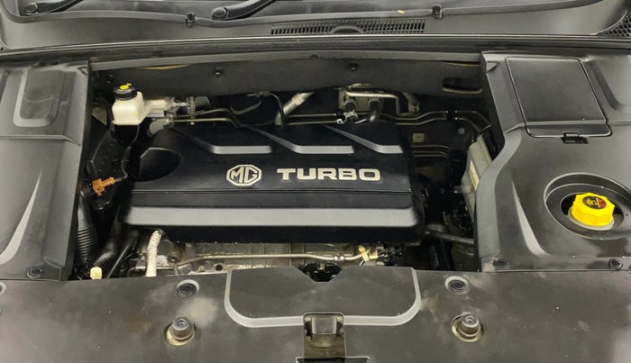 2023 MG HECTOR PLUS SHARP PRO 1.5 PETROL TURBO CVT 7 STR, Petrol, Automatic, 49,775 km, Engine View