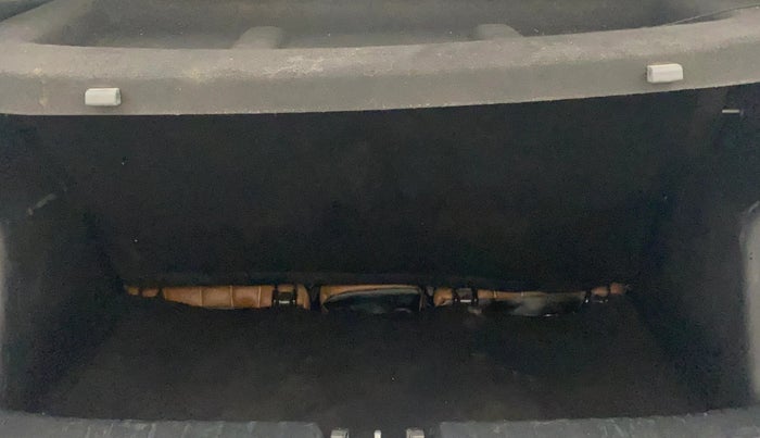 2022 KIA SONET HTX 1.0 IMT, Petrol, Manual, 84,667 km, Boot Inside