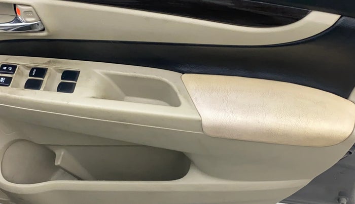 2018 Maruti Ciaz DELTA 1.4 AT PETROL, Petrol, Automatic, 1,27,750 km, Driver Side Door Panels Control