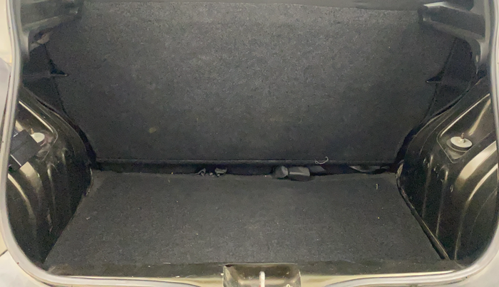 2017 Renault Kwid RXL 1.0 AMT, Petrol, Automatic, 43,806 km, Boot Inside