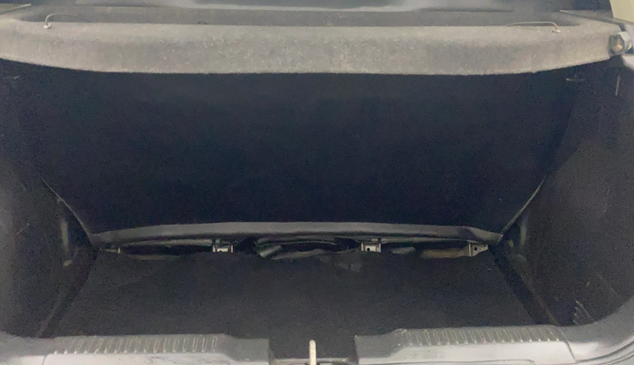 2019 Maruti Swift VXI AMT, Petrol, Automatic, 1,17,757 km, Boot Inside