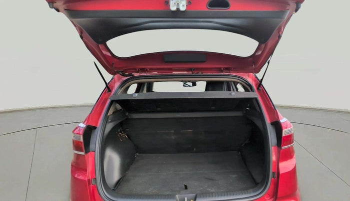 2016 Hyundai Creta SX PLUS 1.6 PETROL, Petrol, Manual, 59,831 km, Boot Door Open