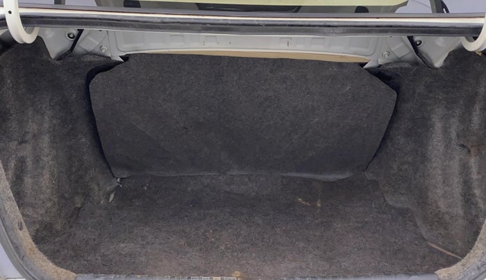 2015 Honda Amaze 1.2L I-VTEC S, Petrol, Manual, 65,481 km, Boot Inside