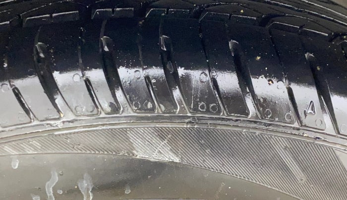 2015 Honda Amaze 1.2L I-VTEC S, Petrol, Manual, 65,481 km, Right Rear Tyre Tread