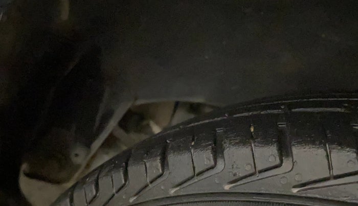 2018 Renault Kwid RXL, Petrol, Manual, 47,496 km, Left Rear Tyre Tread