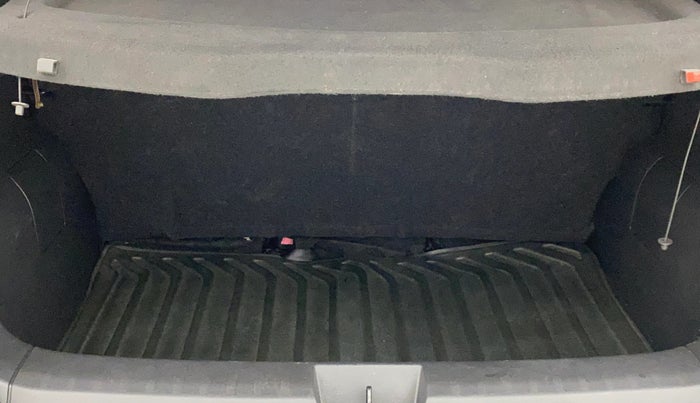 2022 Nissan MAGNITE XL, Petrol, Manual, 45,858 km, Boot Inside