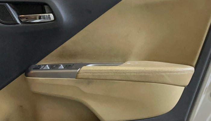 2015 Honda City 1.5L I-VTEC VX CVT, Petrol, Automatic, 83,482 km, Driver Side Door Panels Control