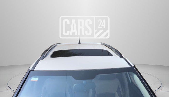 2021 Mahindra XUV300 W6 1.2 PETROL, Petrol, Manual, 58,657 km, Roof