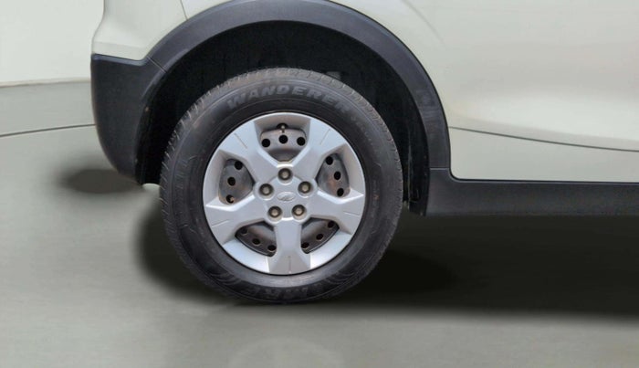 2021 Mahindra XUV300 W6 1.2 PETROL, Petrol, Manual, 58,657 km, Left Front Wheel