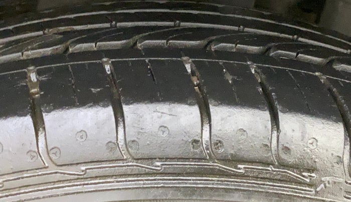 2021 Tata NEXON XE PETROL, Petrol, Manual, 25,339 km, Left Rear Tyre Tread