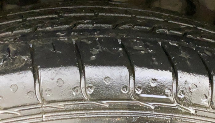 2021 Tata NEXON XE PETROL, Petrol, Manual, 25,339 km, Left Front Tyre Tread