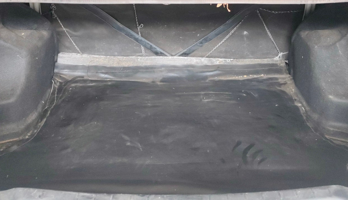 2014 Toyota Etios G, Petrol, Manual, 43,706 km, Boot Inside