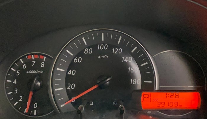 2017 Nissan Micra XV CVT, Petrol, Automatic, 39,108 km, Odometer Image