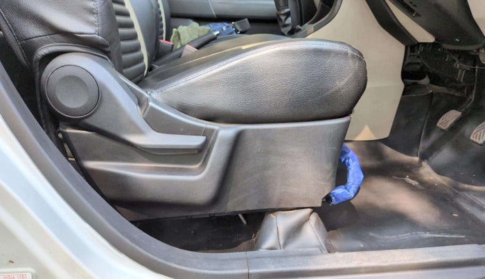 2022 Maruti New Wagon-R ZXI 1.2, Petrol, Manual, 29,742 km, Driver Side Adjustment Panel