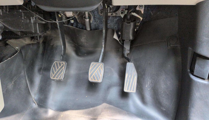 2022 Maruti New Wagon-R ZXI 1.2, Petrol, Manual, 29,742 km, Pedals