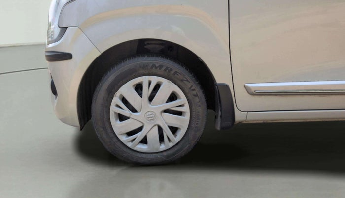 2022 Maruti New Wagon-R ZXI 1.2, Petrol, Manual, 29,742 km, Left Front Wheel