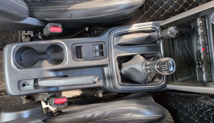 2022 Mahindra Thar LX HARD TOP 4WD MT, Diesel, Manual, 41,707 km, Gear Lever
