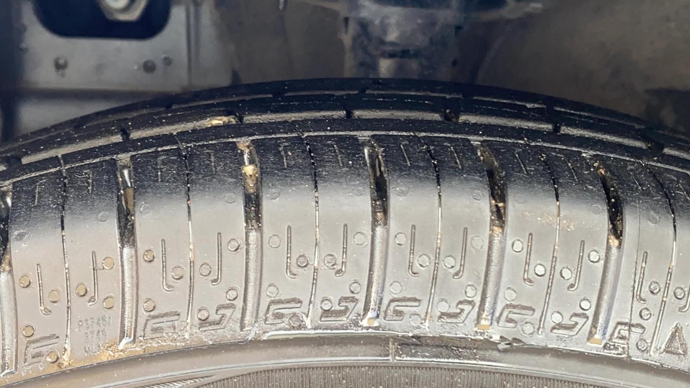 2022 Hyundai GRAND I10 NIOS SPORTZ 1.2 KAPPA VTVT CNG, CNG, Manual, 69,032 km, Left Front Tyre Tread