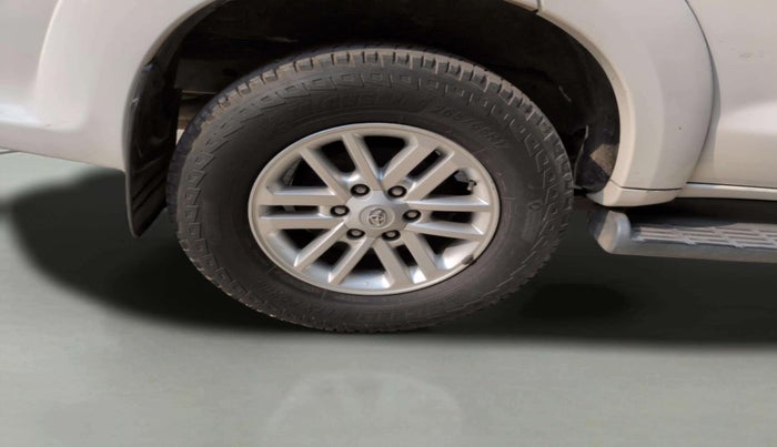 2012 Toyota Fortuner 3.0 4X2 AT, Diesel, Automatic, 1,53,031 km, Left Front Wheel