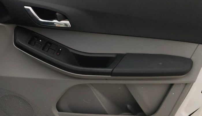 2020 Tata Tiago XZ PLUS PETROL, Petrol, Manual, 26,775 km, Driver Side Door Panels Control