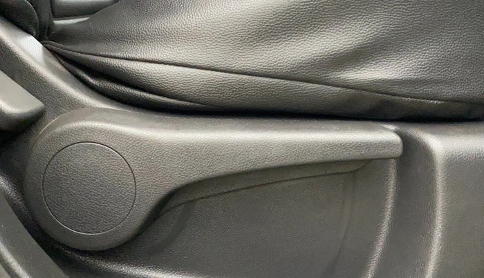 2021 Nissan Kicks XV PREMIUM TURBO 1.3 CVT, Petrol, Automatic, 68,332 km, Driver Side Adjustment Panel