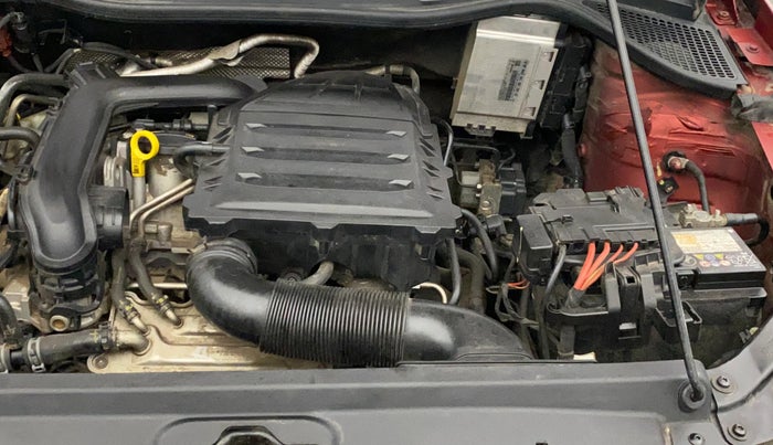 2020 Volkswagen Vento HIGHLINE 1.0L TSI, Petrol, Manual, 1,44,347 km, Engine View - Left