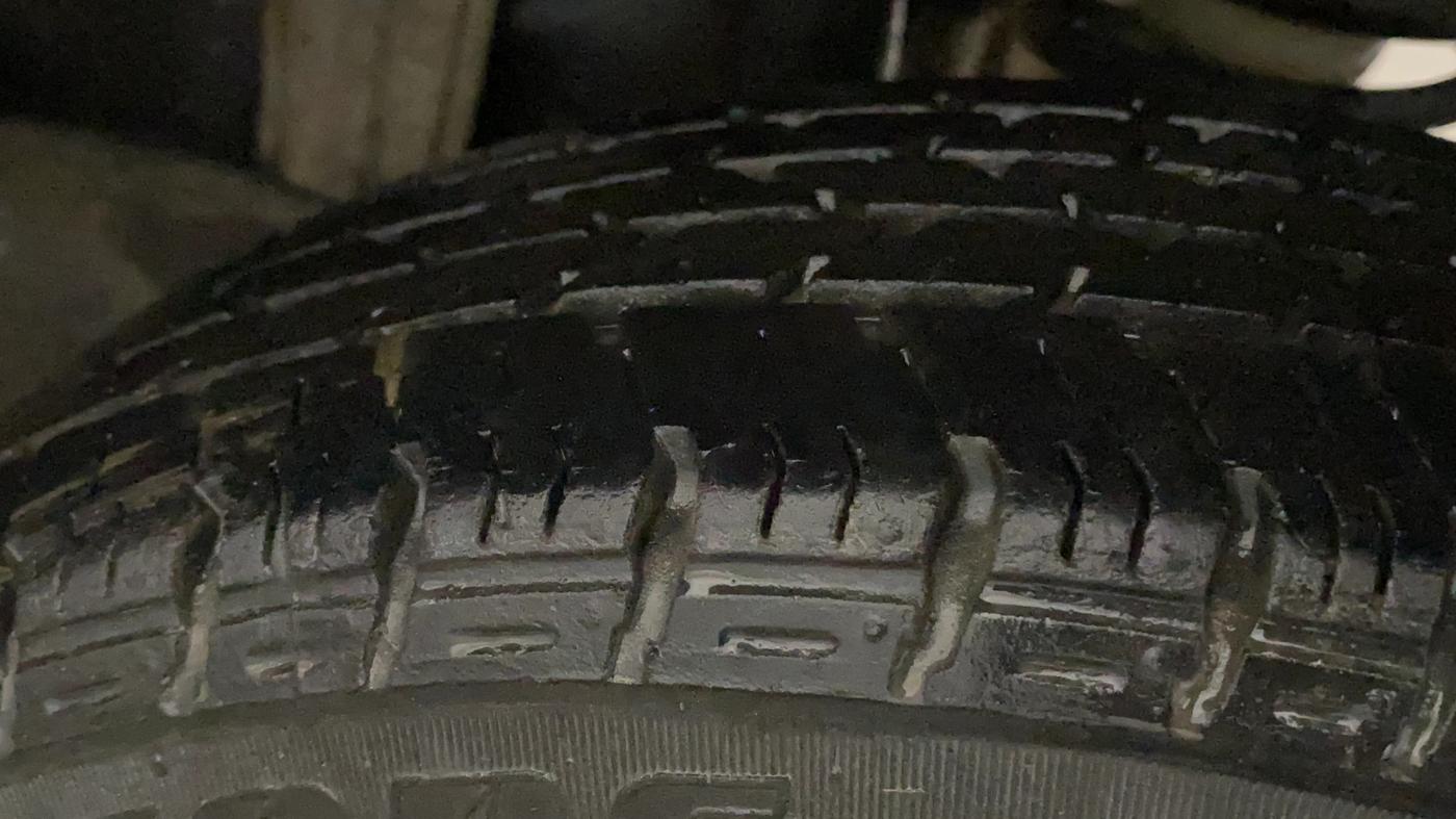 2016 Maruti Alto K10 LXI, Petrol, Manual, 48,023 km, Left Rear Tyre Tread