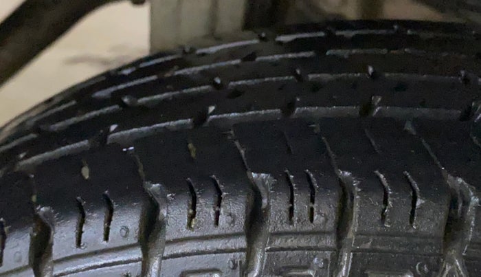 2016 Maruti Alto K10 LXI, Petrol, Manual, 48,023 km, Right Rear Tyre Tread