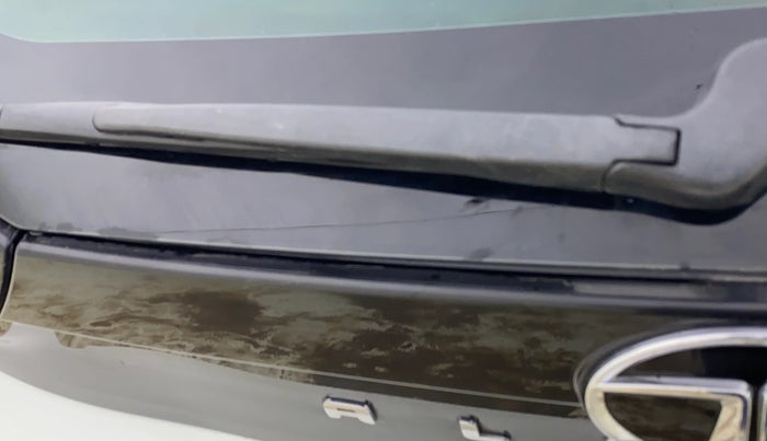 2020 Tata ALTROZ XZ DIESEL, Diesel, Manual, 1,43,911 km, Rear Wiper