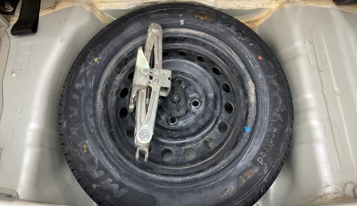 2014 Maruti Celerio VXI AMT, Petrol, Automatic, 72,041 km, Dicky (Boot door) - Tool missing