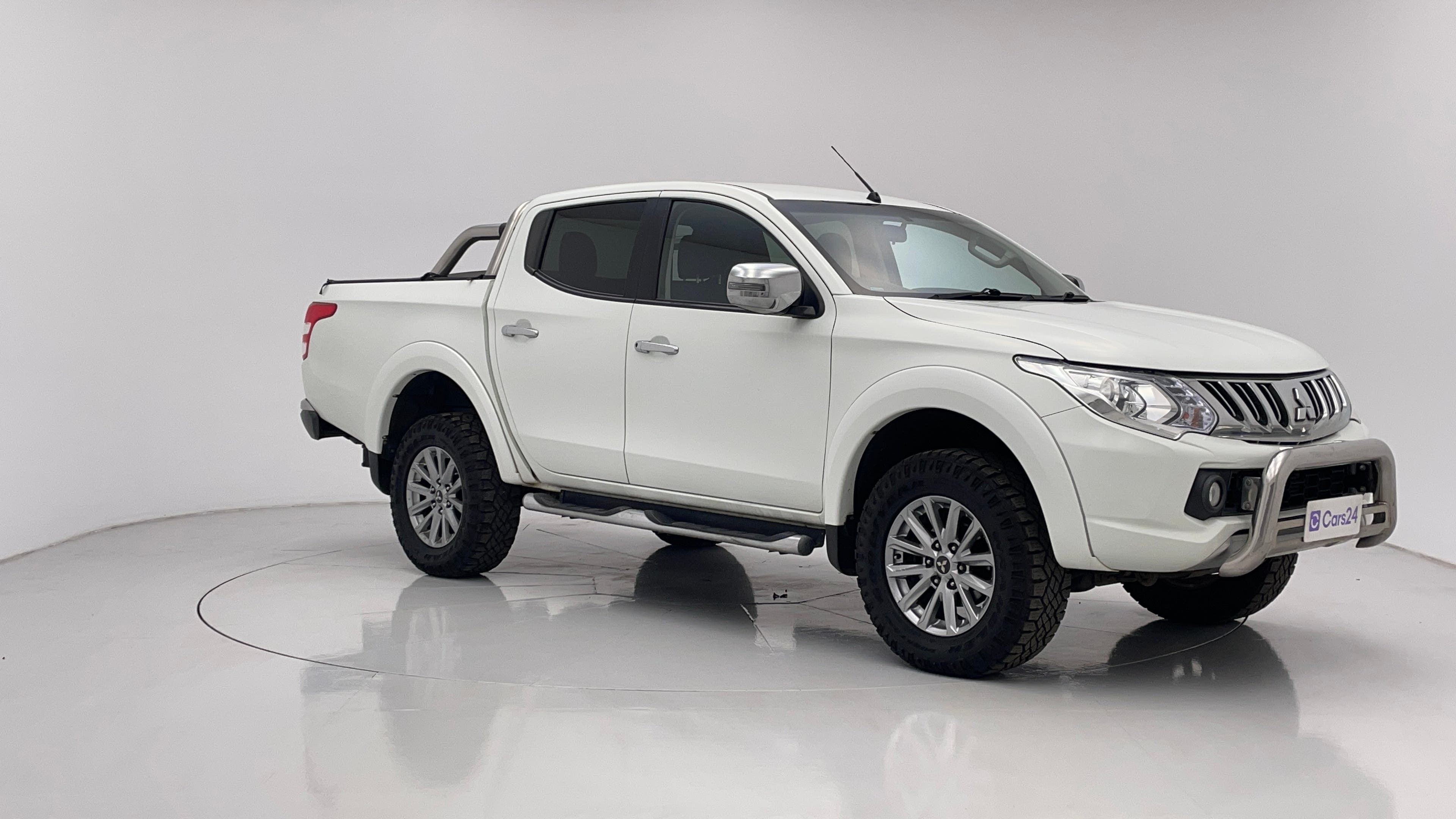 Mitsubishi Triton image