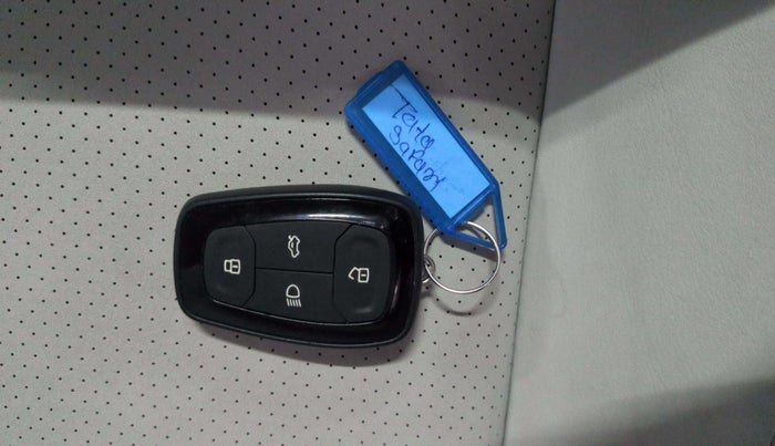 2021 Tata Safari XZA PLUS, Diesel, Automatic, 39,464 km, Key Close Up
