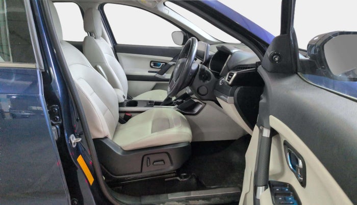 2021 Tata Safari XZA PLUS, Diesel, Automatic, 39,464 km, Right Side Front Door Cabin