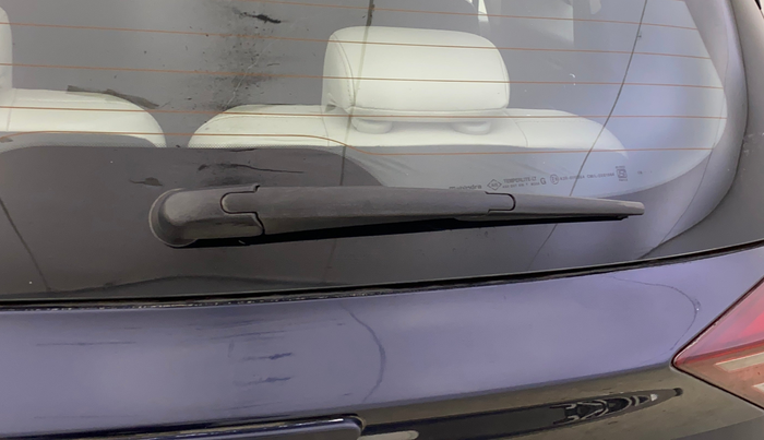 2021 Mahindra XUV700 AX 7 LUXURY P AT 7 STR, Petrol, Automatic, 73,781 km, Rear Wiper