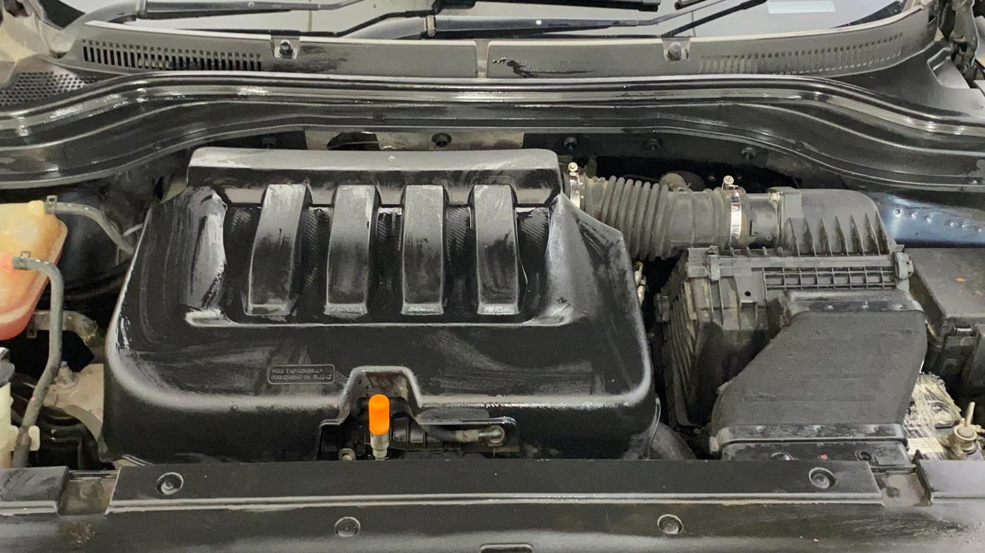 2021 Mahindra XUV700 AX 7 LUXURY P AT 7 STR, Petrol, Automatic, 73,781 km, Engine View