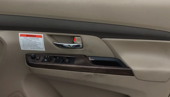 2020 Maruti Ertiga VXI CNG, CNG, Manual, 76,831 km, Driver Side Door Panels Control